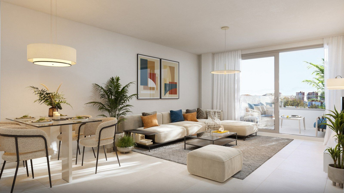 3 Bed, 2 Bath, ApartmentFor Sale, Fuengirola, Malaga