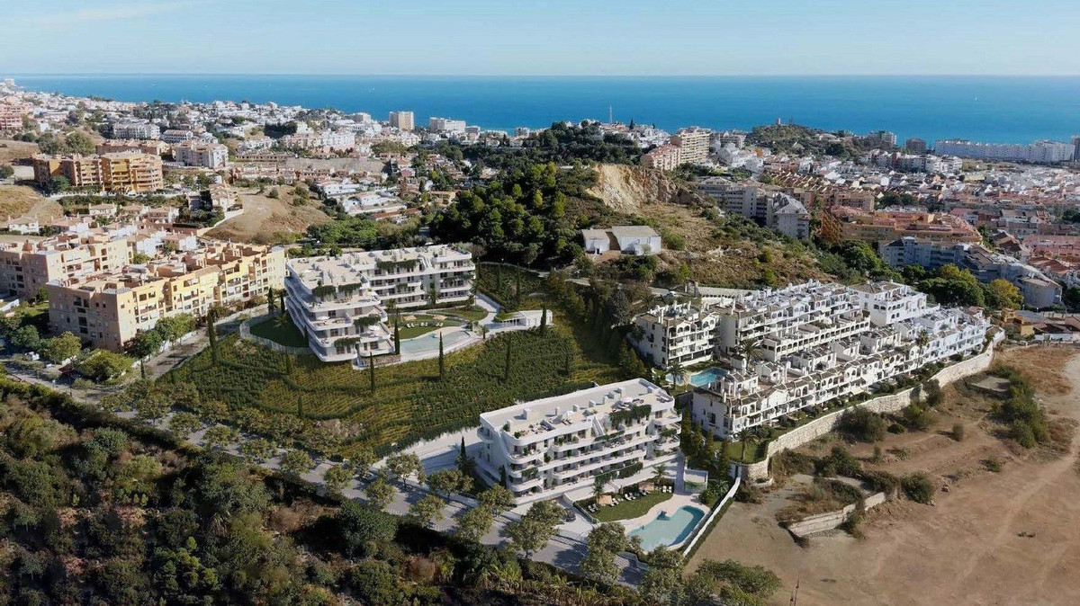2 Bed, 2 Bath, ApartmentFor Sale, Fuengirola, Malaga