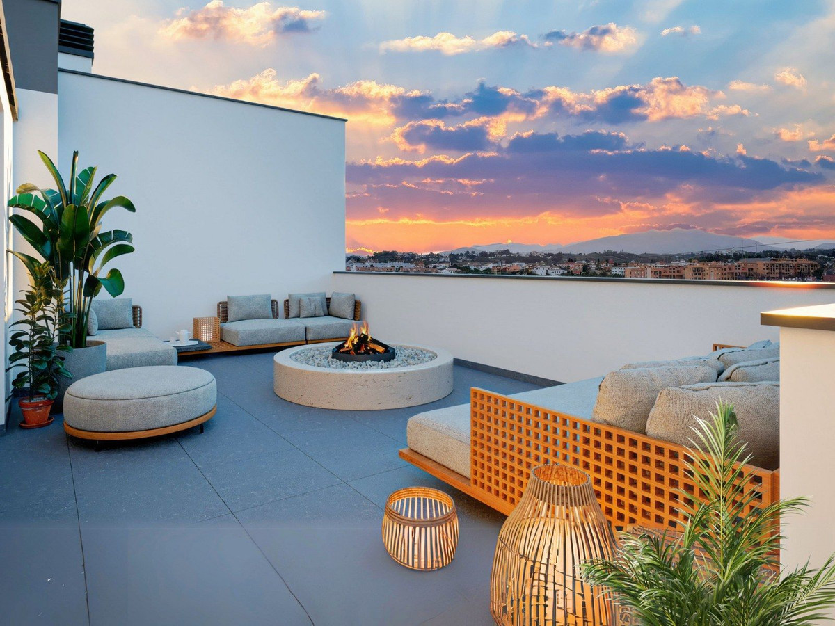 2 Bed, 2 Bath, ApartmentFor Sale, Fuengirola, Malaga