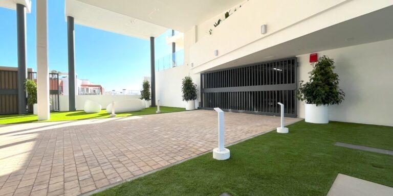3 Bed, 2 Bath, ApartmentFor Sale, Fuengirola, Malaga