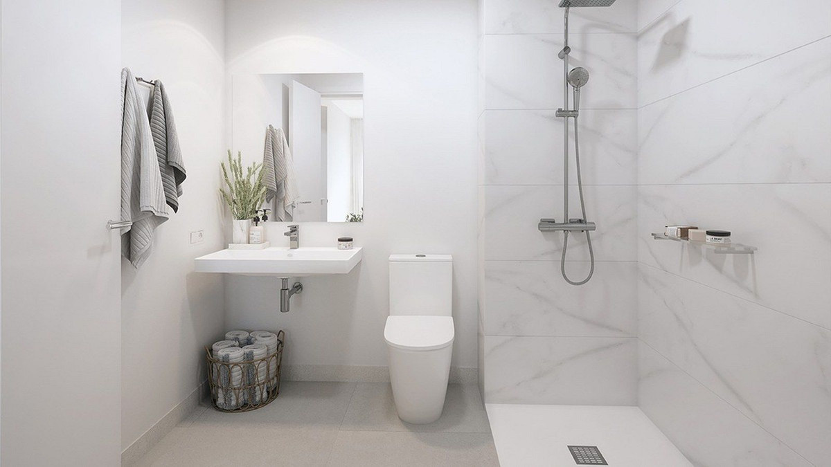 3 Bed, 2 Bath, ApartmentFor Sale, Malaga, Malaga