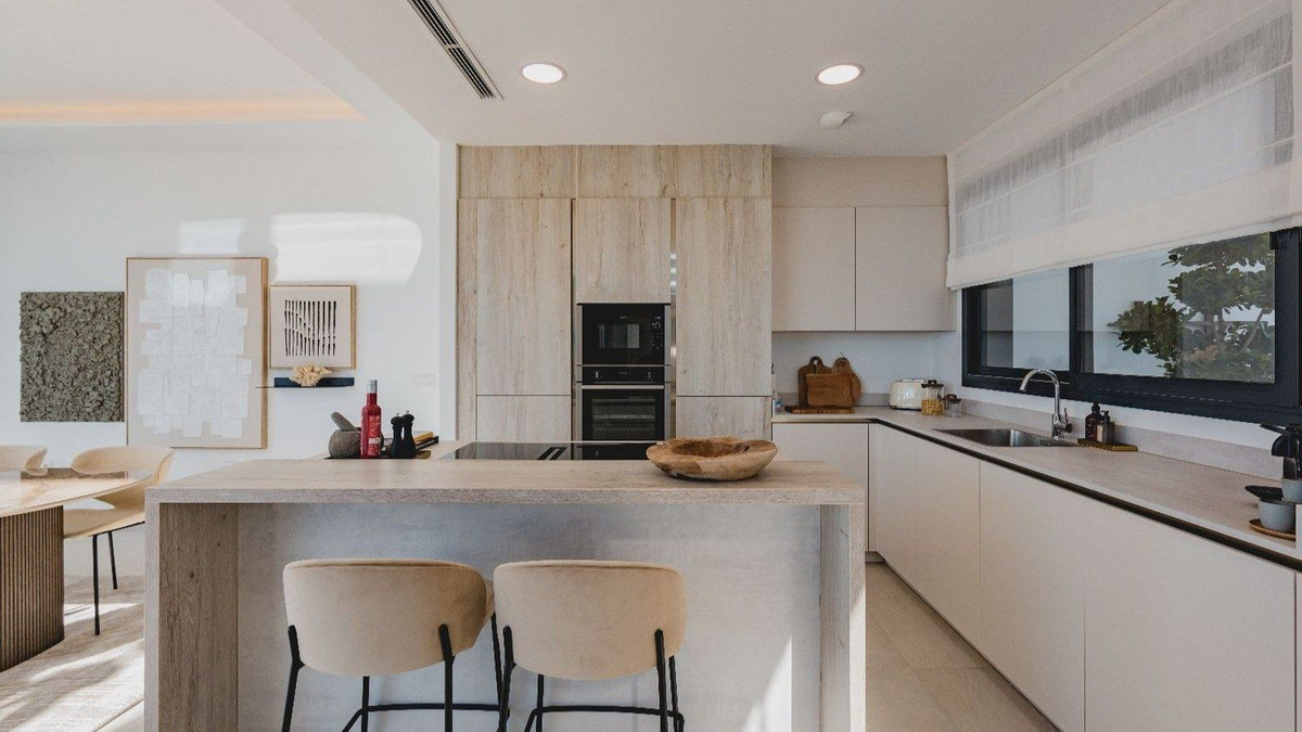 4 Bed, 5 Bath, HouseFor Sale, Marbella, Malaga