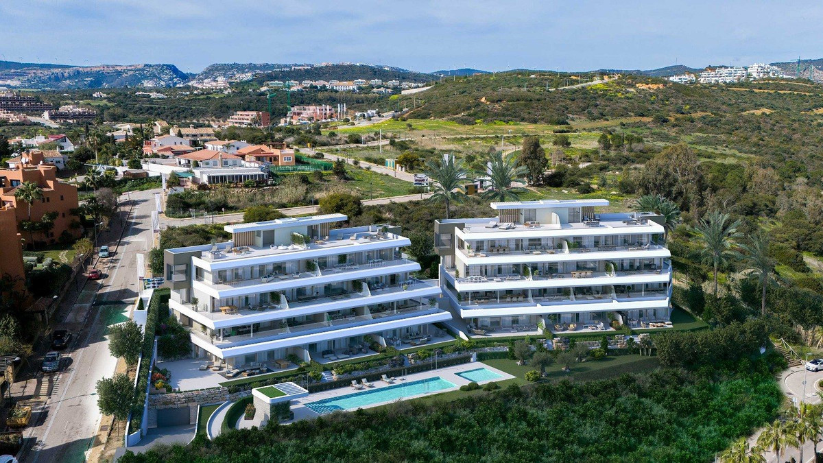 3 Bed, 2 Bath, ApartmentFor Sale, Estepona, Malaga