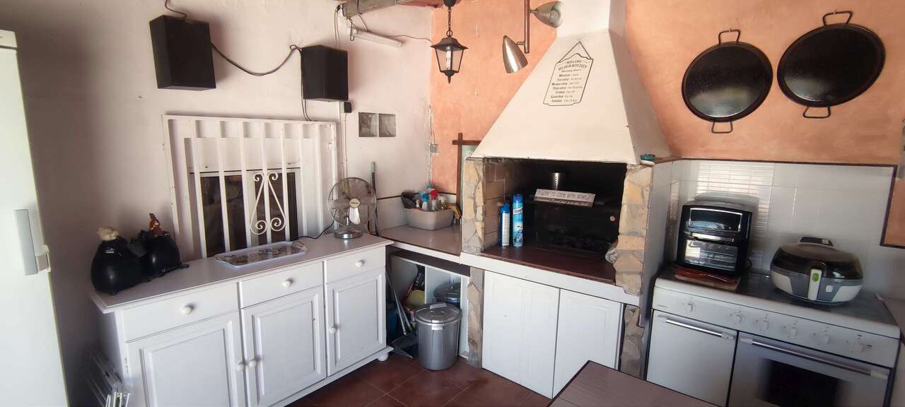 4 Bed, 3 Bath, HouseFor Sale, Sax, Alicante