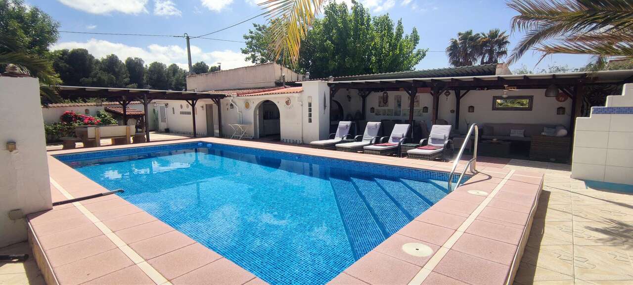 4 Bed, 3 Bath, HouseFor Sale, Sax, Alicante