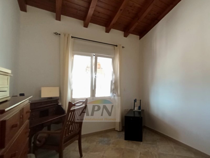 3 Bed, 2 Bath, HouseFor Sale, Álora, Malaga