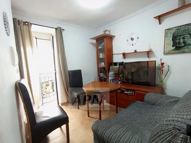 3 Bed, 1 Bath, ApartmentFor Sale, Álora, Malaga