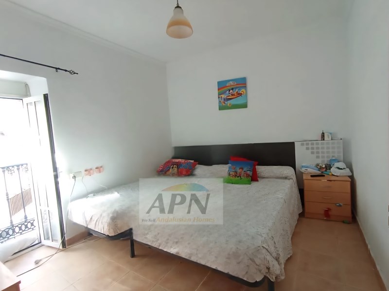 3 Bed, 1 Bath, ApartmentFor Sale, Álora, Malaga