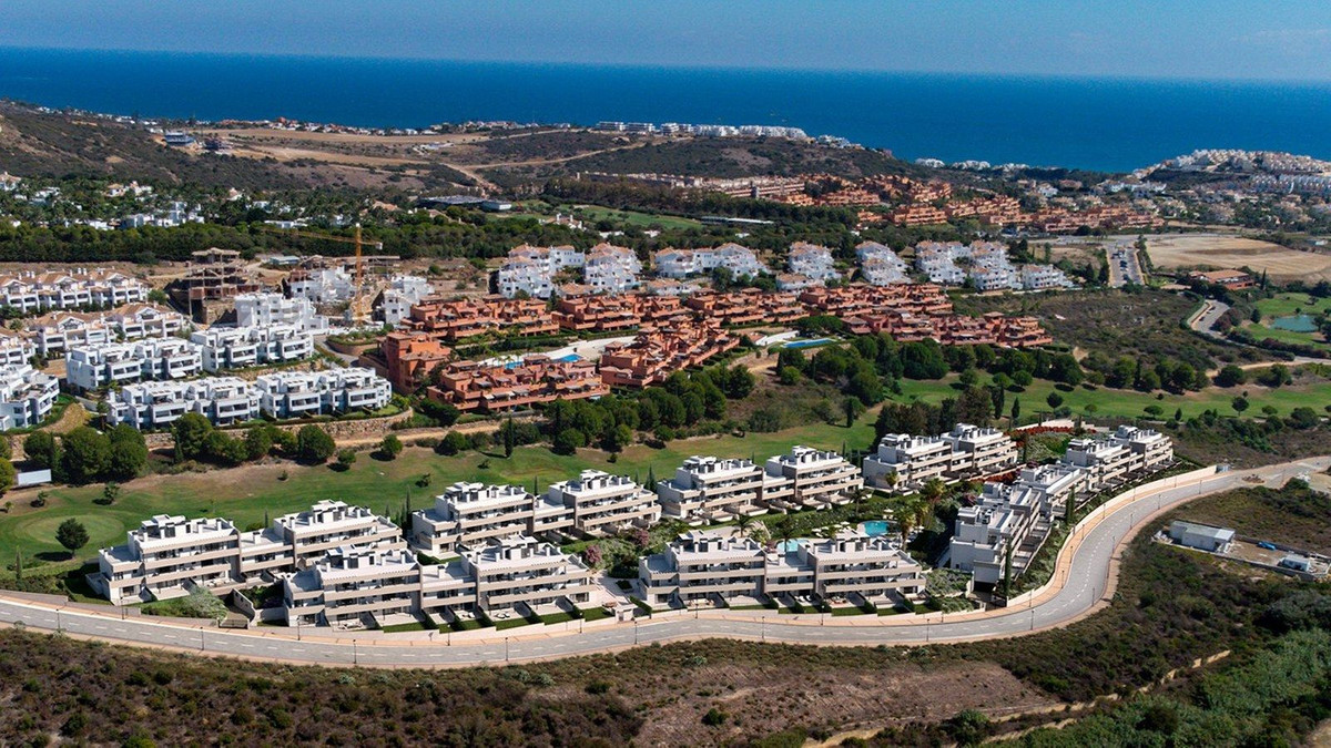 3 Bed, 2 Bath, ApartmentFor Sale, Casares Playa, Malaga