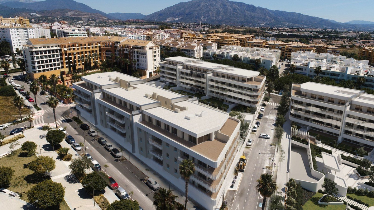 4 Bed, 3 Bath, ApartmentFor Sale, Marbella, Malaga