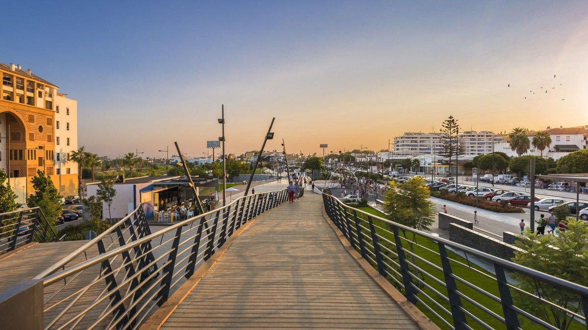 3 Bed, 2 Bath, ApartmentFor Sale, Marbella, Malaga