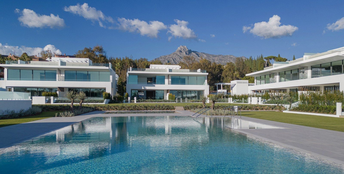 4 Bed, 4 Bath, HouseFor Sale, Marbella, Malaga