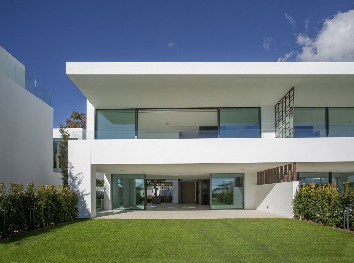 4 Bed, 4 Bath, HouseFor Sale, Marbella, Malaga