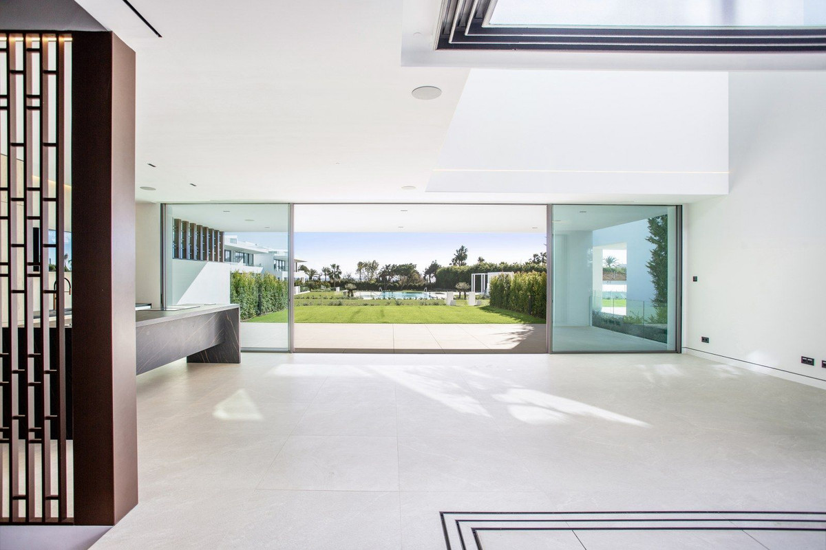 4 Bed, 4 Bath, HouseFor Sale, Marbella, Malaga