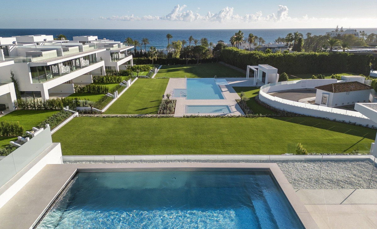 4 Bed, 4 Bath, HouseFor Sale, Marbella, Malaga