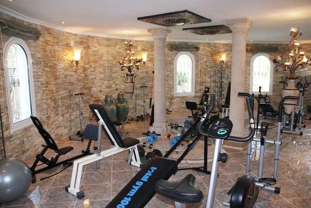 8 Bed, 6 Bath, HouseFor Sale, La Nucia, Alicante