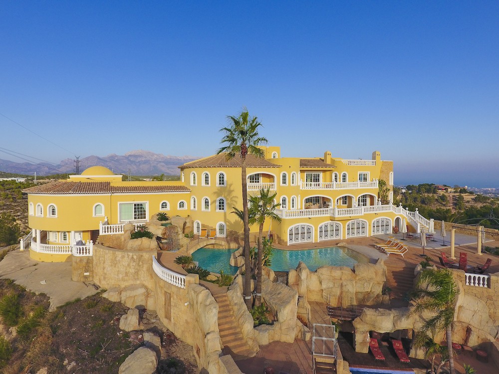 8 Bed, 6 Bath, HouseFor Sale, La Nucia, Alicante