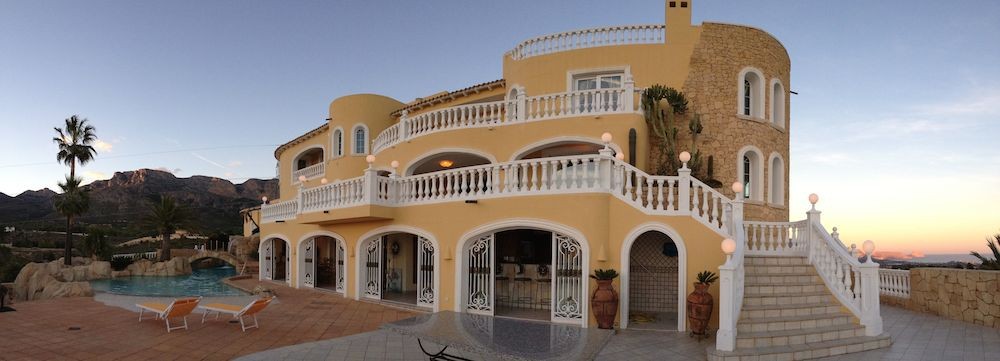 8 Bed, 6 Bath, HouseFor Sale, La Nucia, Alicante