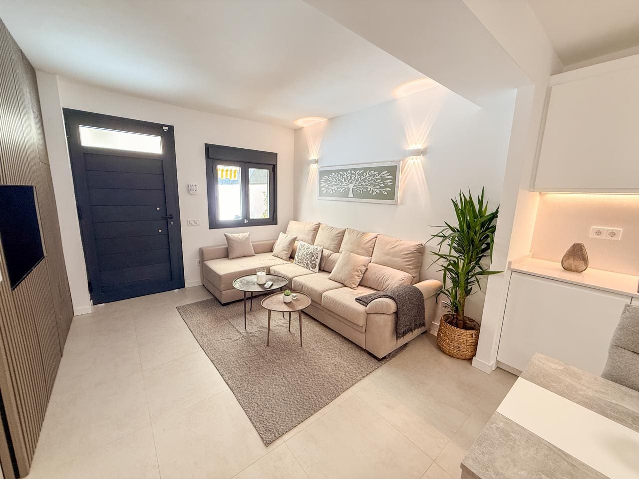 3 Bed, 1 Bath, ApartmentFor Sale, Palma de Mallorca, Baleares