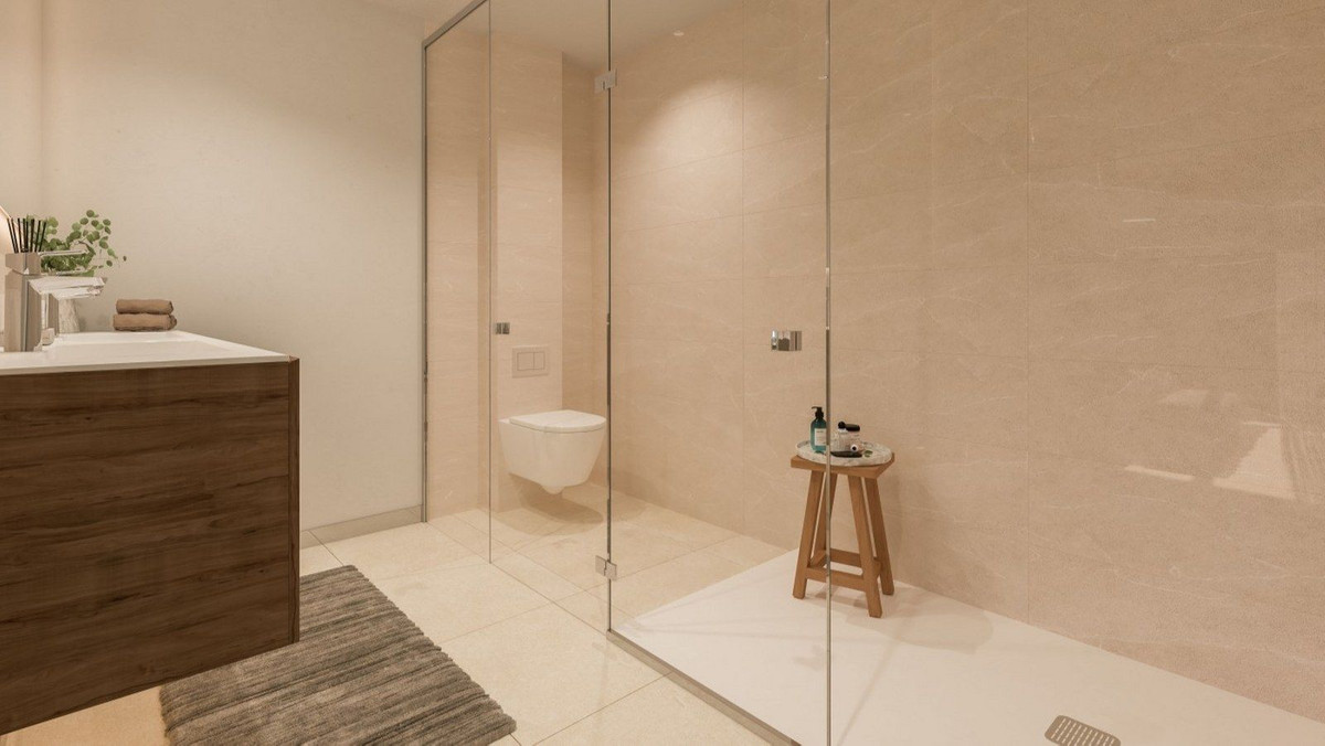 3 Bed, 2 Bath, ApartmentFor Sale, La Duquesa, Malaga