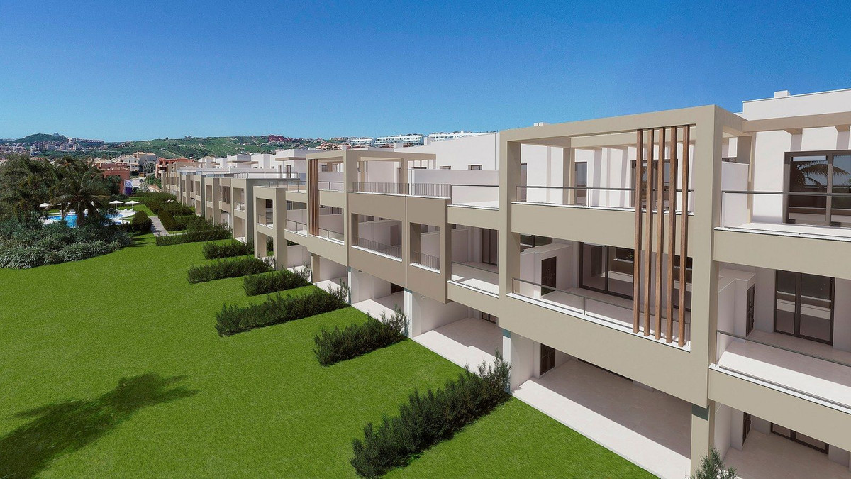 3 Bed, 2 Bath, ApartmentFor Sale, Estepona, Malaga