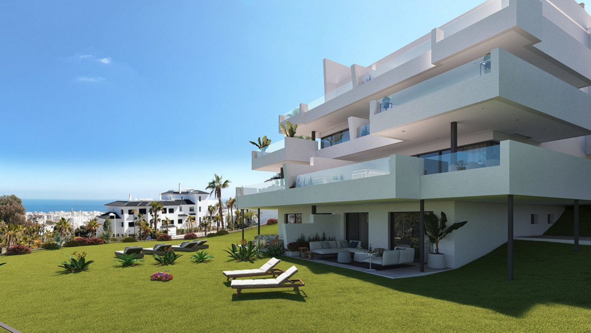 3 Bed, 3 Bath, ApartmentFor Sale, Estepona, Malaga