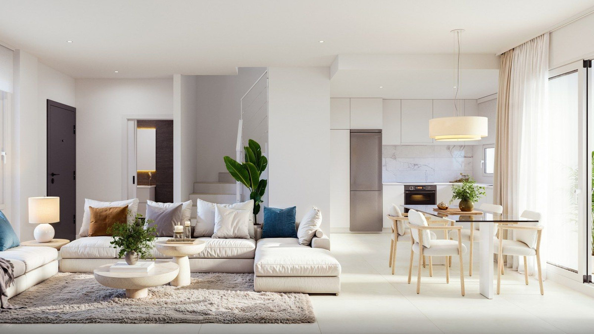 3 Bed, 2 Bath, HouseFor Sale, Fuengirola, Malaga