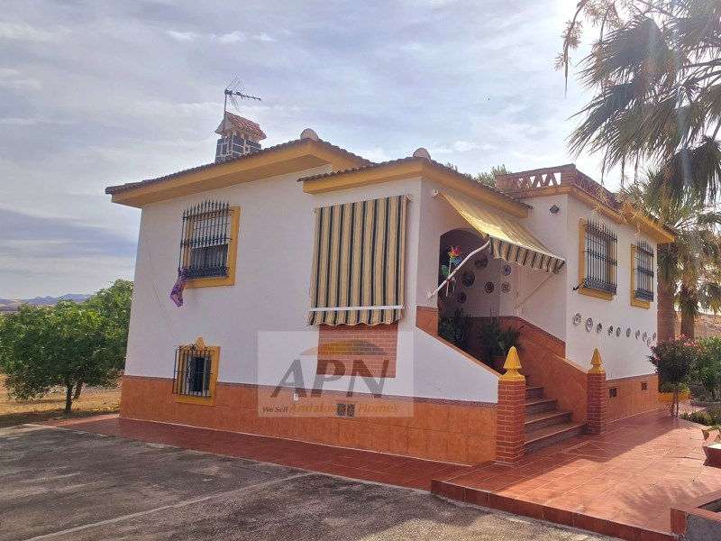 3 Bed, 2 Bath, HouseFor Sale, Álora, Malaga