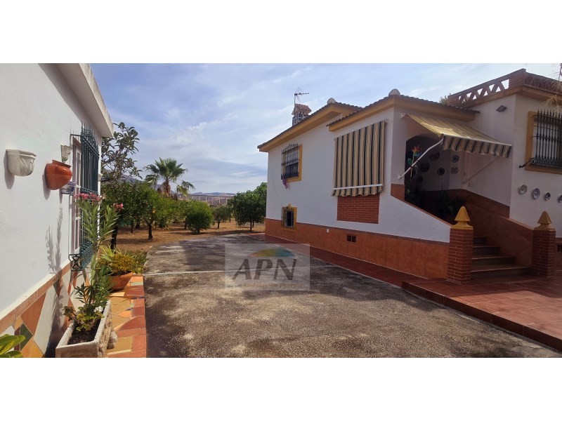 3 Bed, 2 Bath, HouseFor Sale, Álora, Malaga