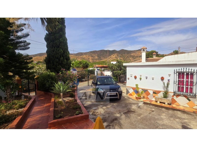 3 Bed, 2 Bath, HouseFor Sale, Álora, Malaga