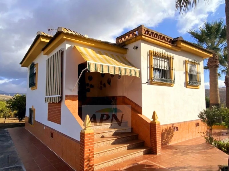 3 Bed, 2 Bath, HouseFor Sale, Álora, Malaga