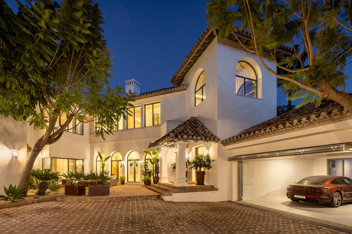 7 Bed, 7 Bath, HouseFor Sale, Benahavis, Malaga