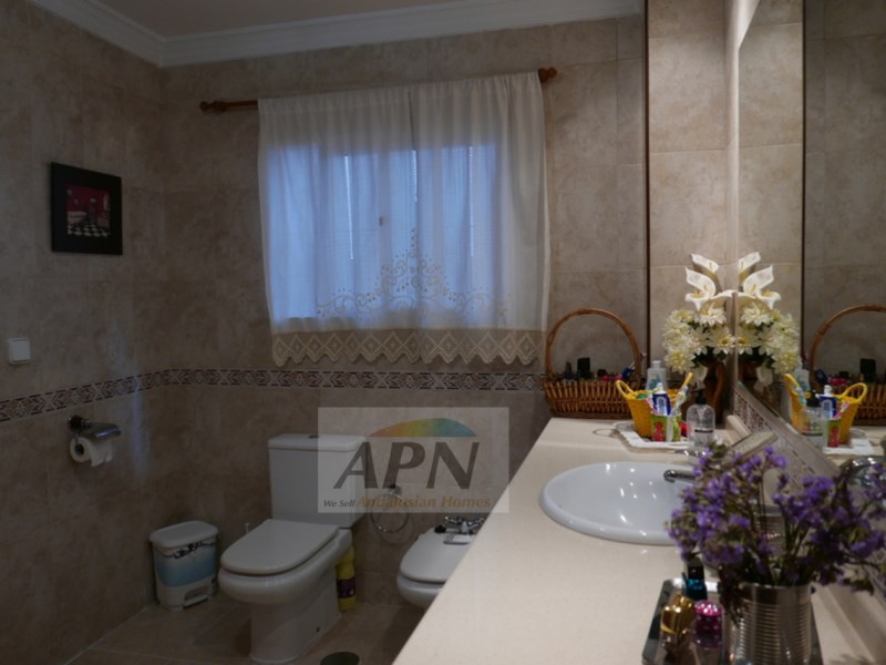 3 Bed, 2 Bath, HouseFor Sale, Álora, Malaga