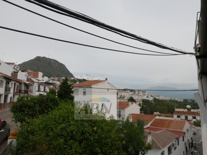 3 Bed, 2 Bath, HouseFor Sale, Álora, Malaga