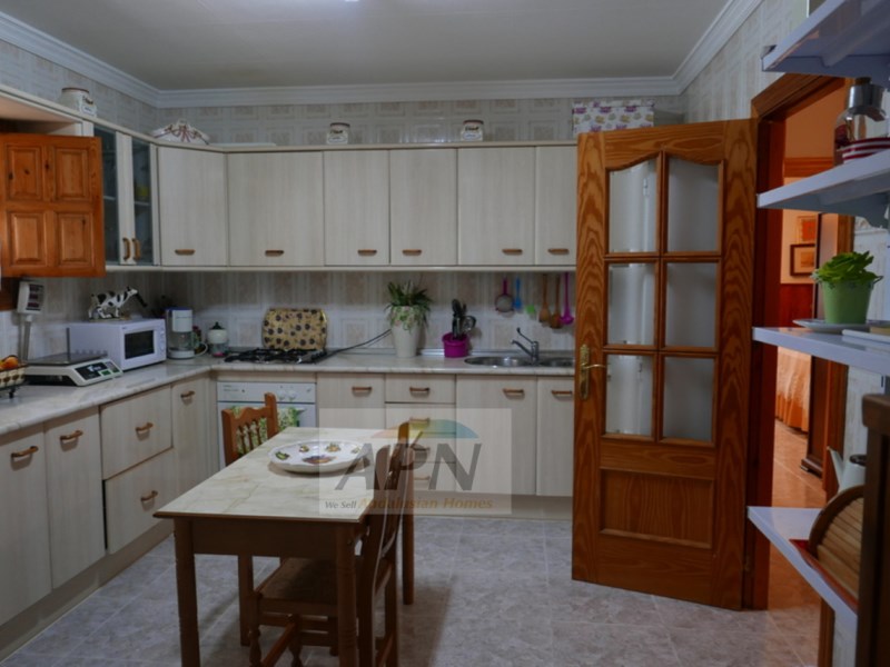 3 Bed, 2 Bath, HouseFor Sale, Álora, Malaga