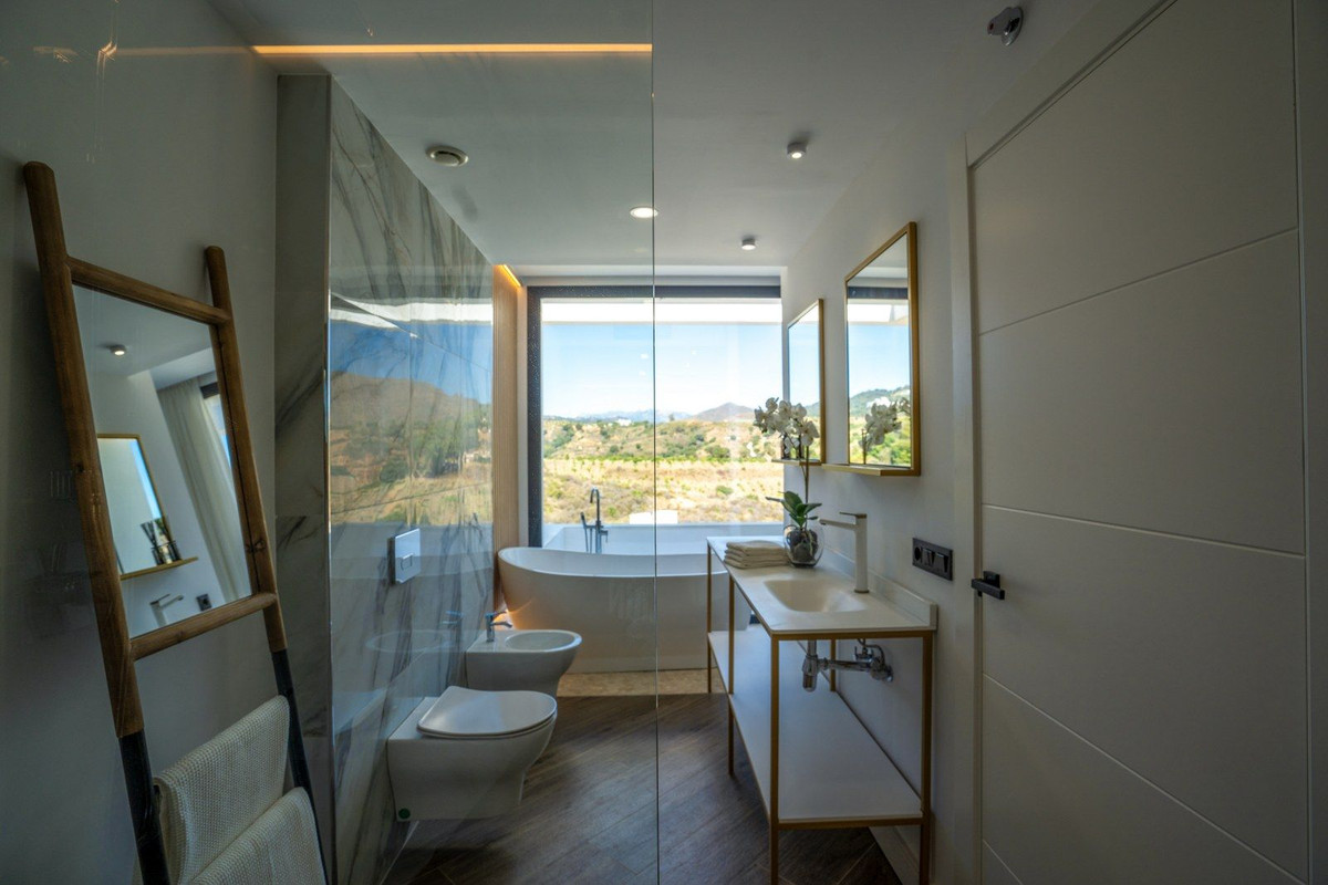 3 Bed, 4 Bath, HouseFor Sale, La Cala de Mijas, Malaga