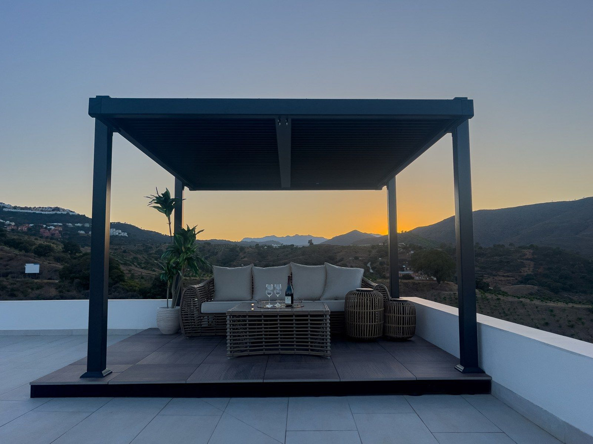 3 Bed, 4 Bath, HouseFor Sale, La Cala de Mijas, Malaga