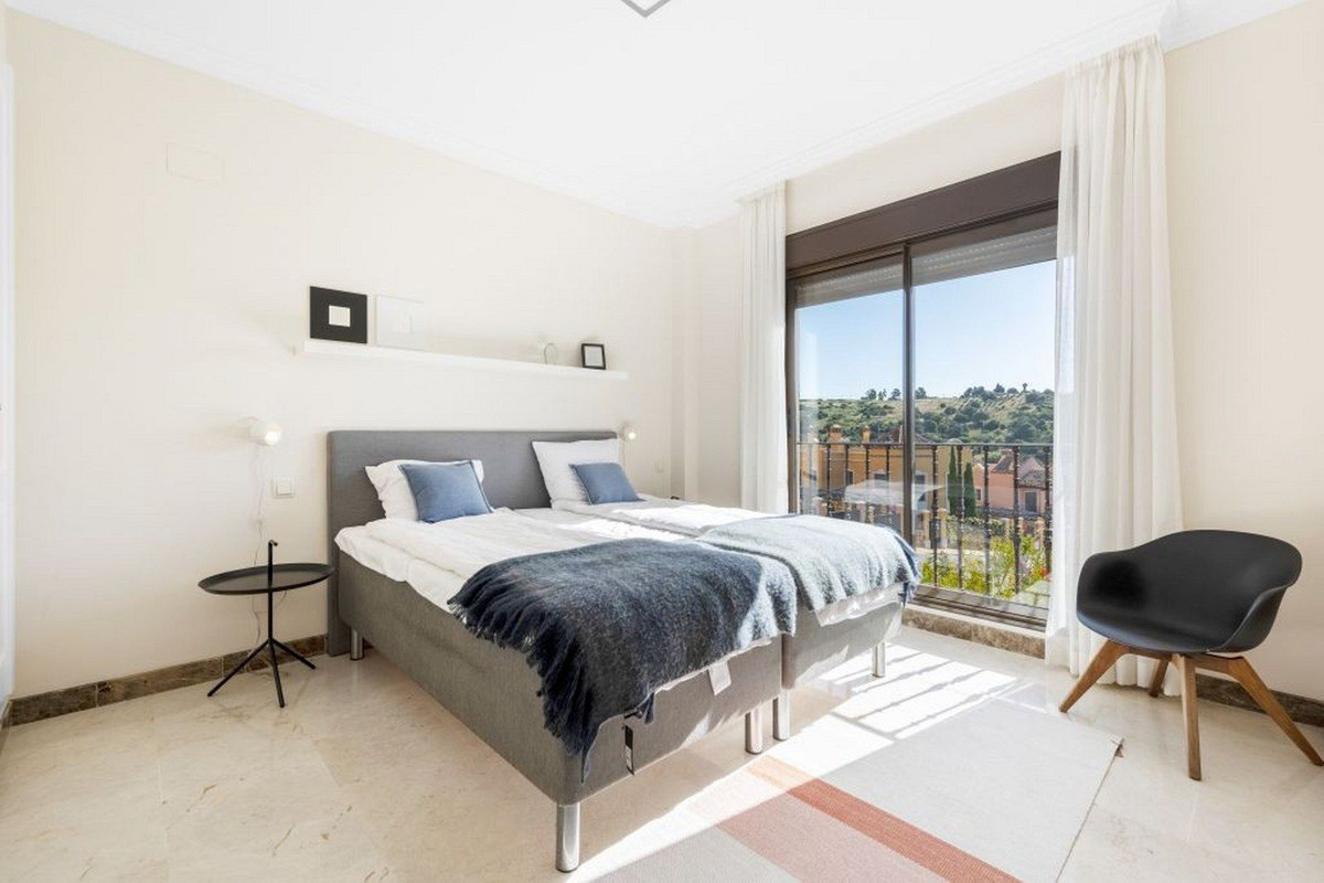 4 Bed, 4 Bath, HouseFor Sale, Casares, Malaga