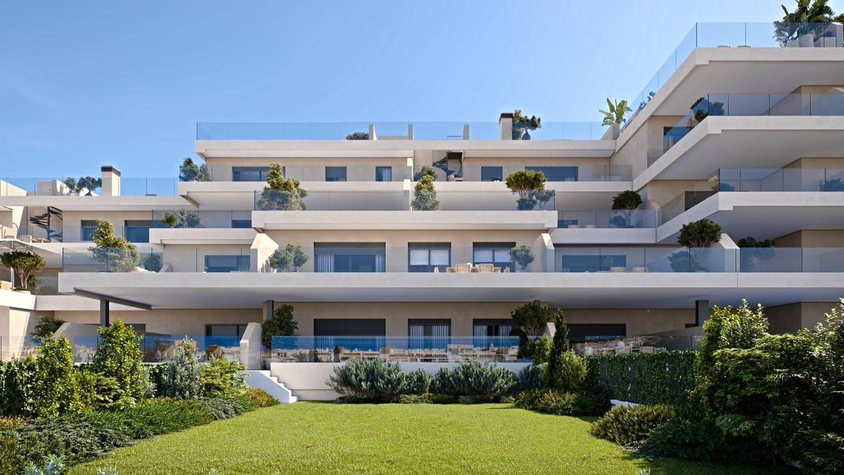 3 Bed, 2 Bath, ApartmentFor Sale, Estepona, Malaga