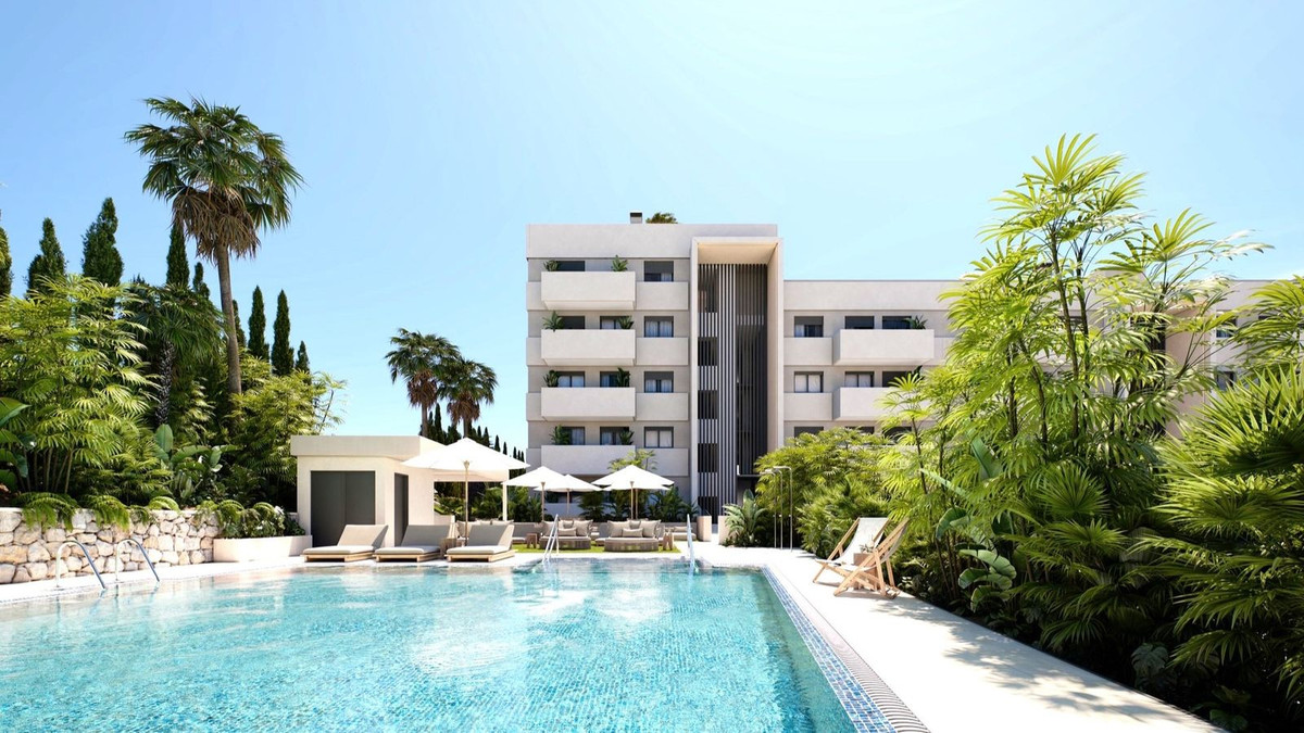 3 Bed, 2 Bath, ApartmentFor Sale, Estepona, Malaga