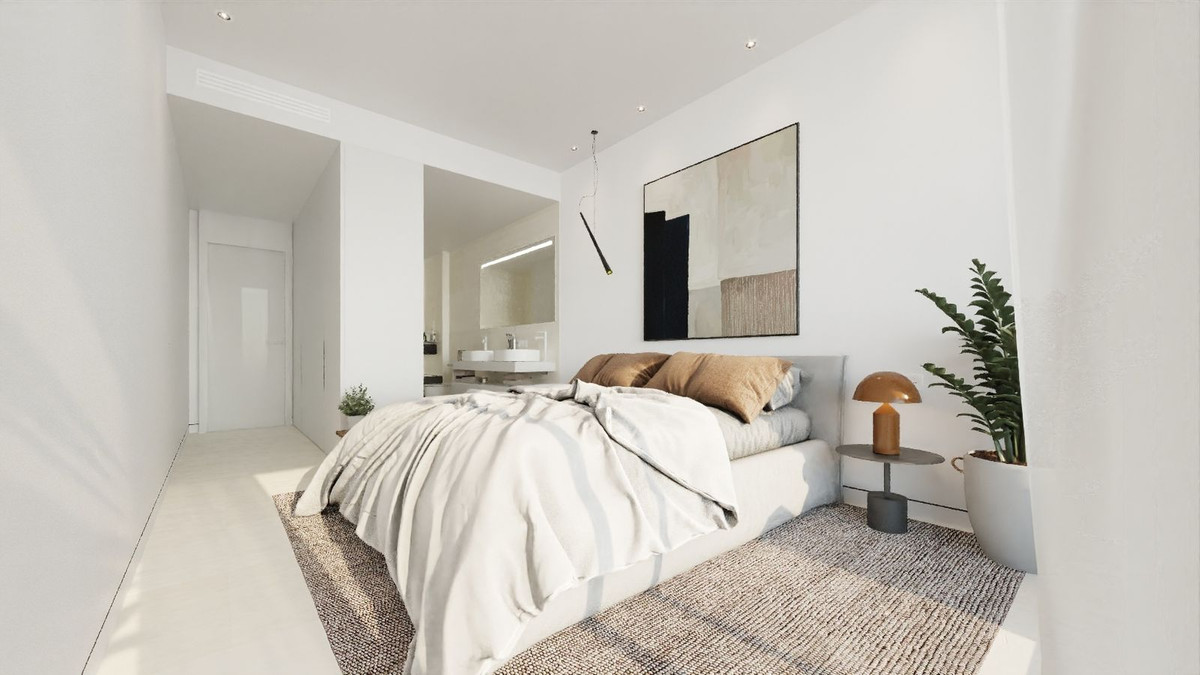 3 Bed, 2 Bath, ApartmentFor Sale, Fuengirola, Malaga