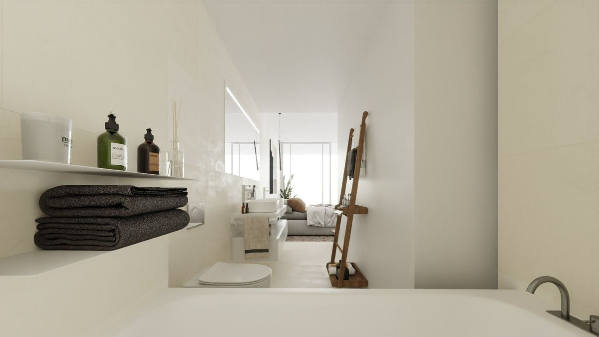 3 Bed, 2 Bath, ApartmentFor Sale, Fuengirola, Malaga