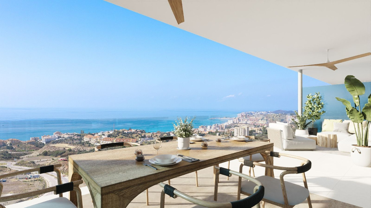 3 Bed, 2 Bath, ApartmentFor Sale, Fuengirola, Malaga