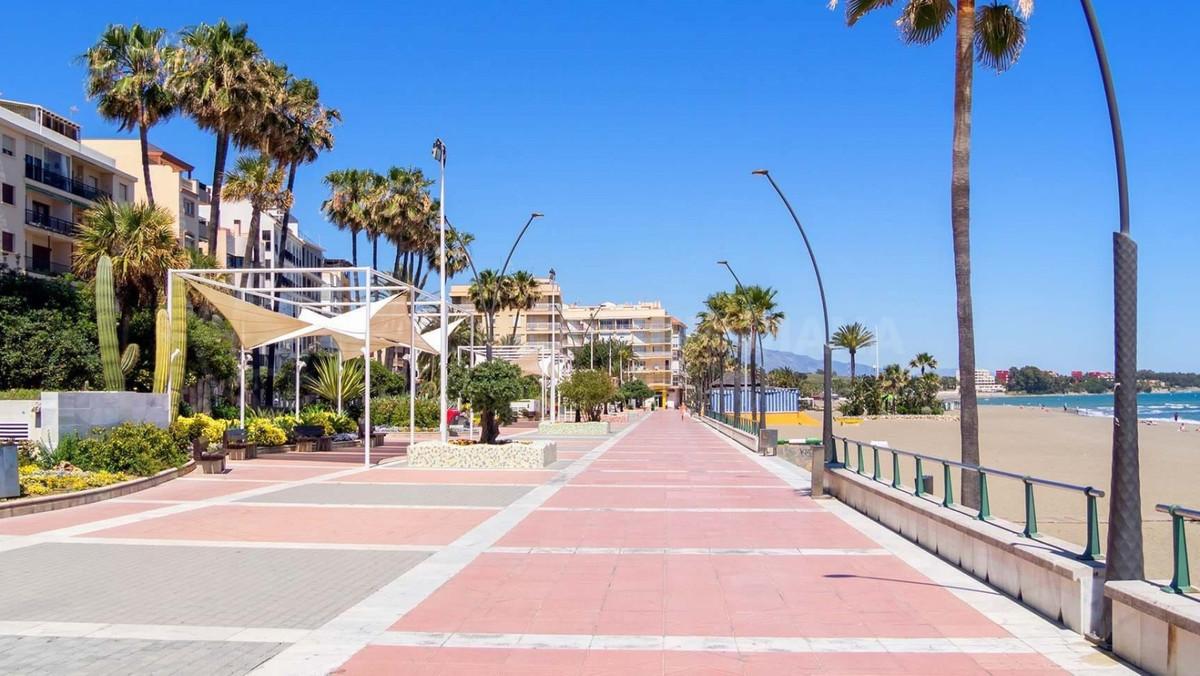 2 Bed, 2 Bath, ApartmentFor Sale, Estepona, Malaga