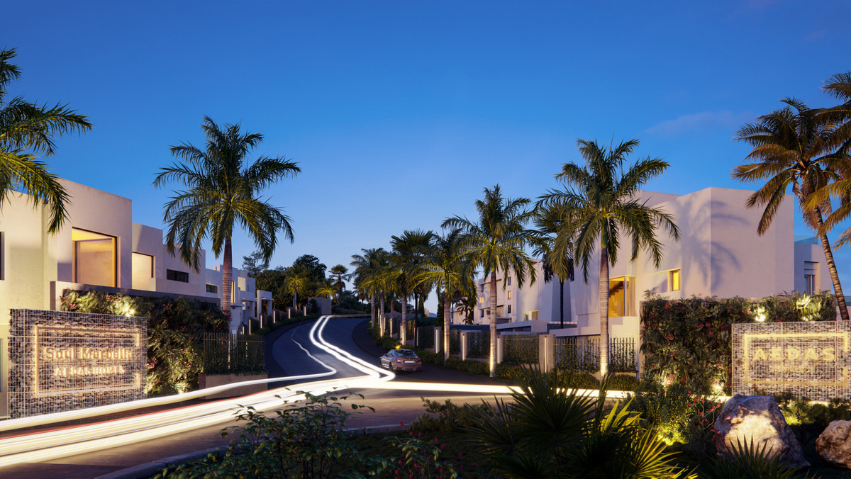 3 Bed, 2 Bath, ApartmentFor Sale, Marbella, Malaga