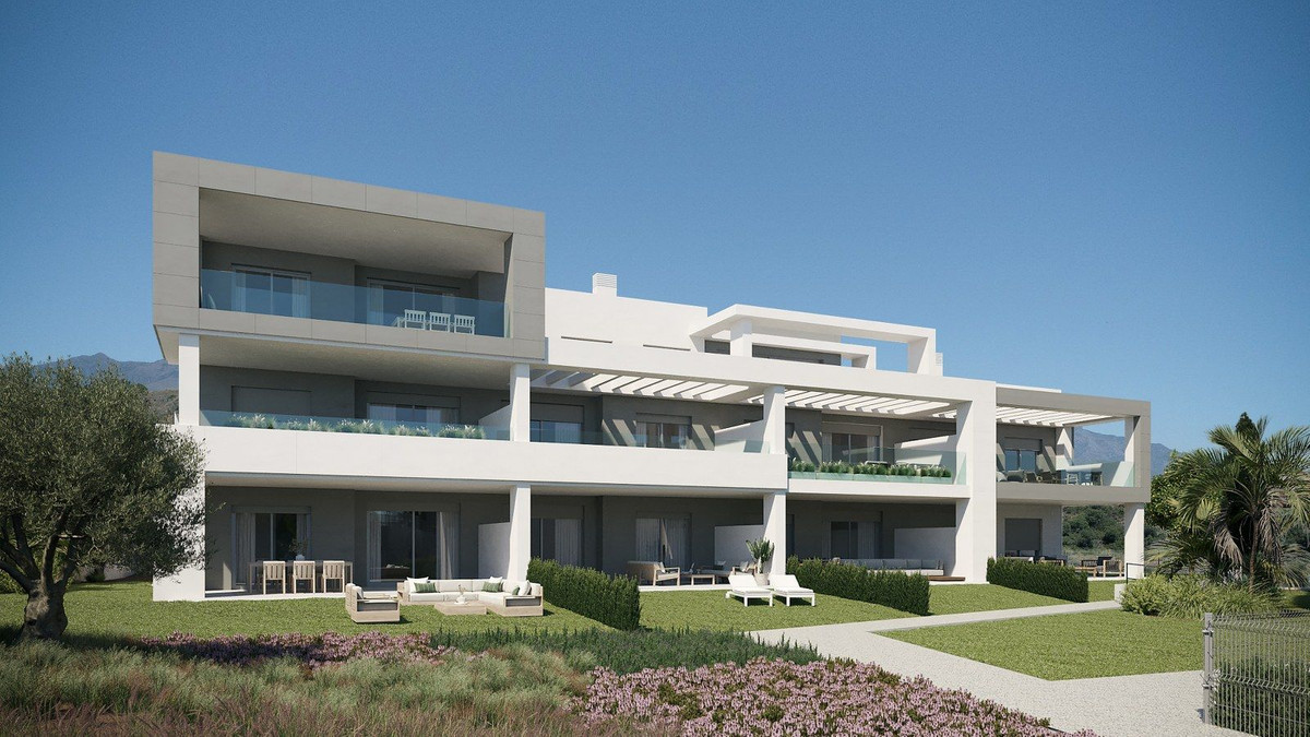 1 Bed, 1 Bath, ApartmentFor Sale, New Golden Mile, Malaga