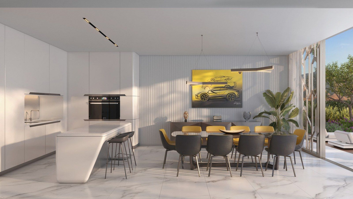 4 Bed, 5 Bath, HouseFor Sale, New Golden Mile, Malaga