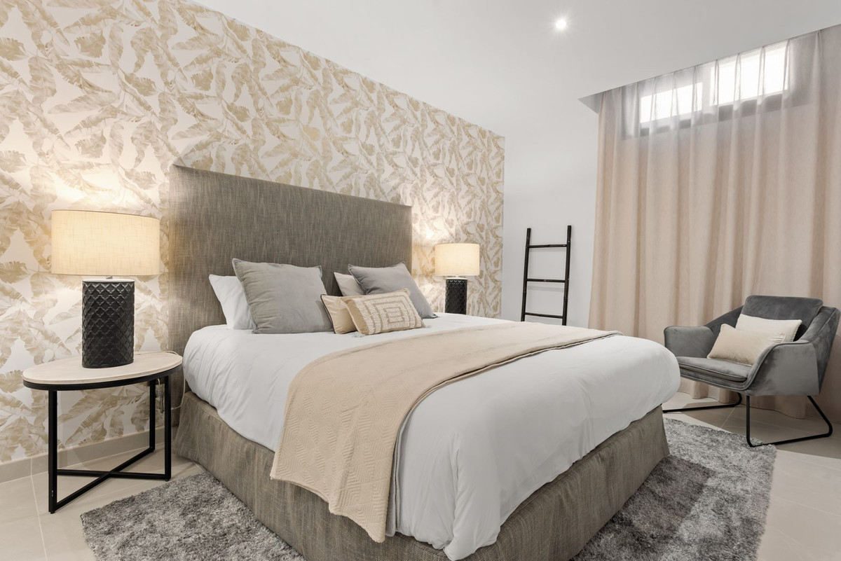 5 Bed, 4 Bath, HouseFor Sale, Puerto Banus, Malaga