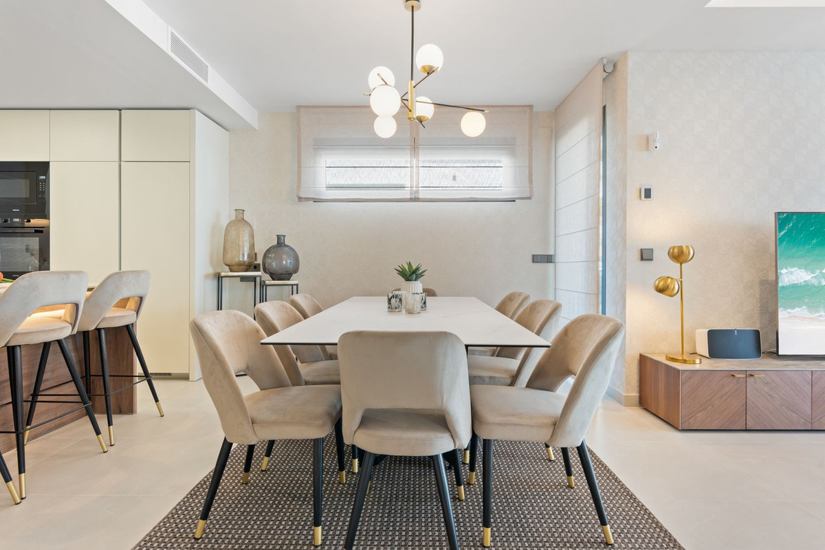 5 Bed, 4 Bath, HouseFor Sale, Puerto Banus, Malaga