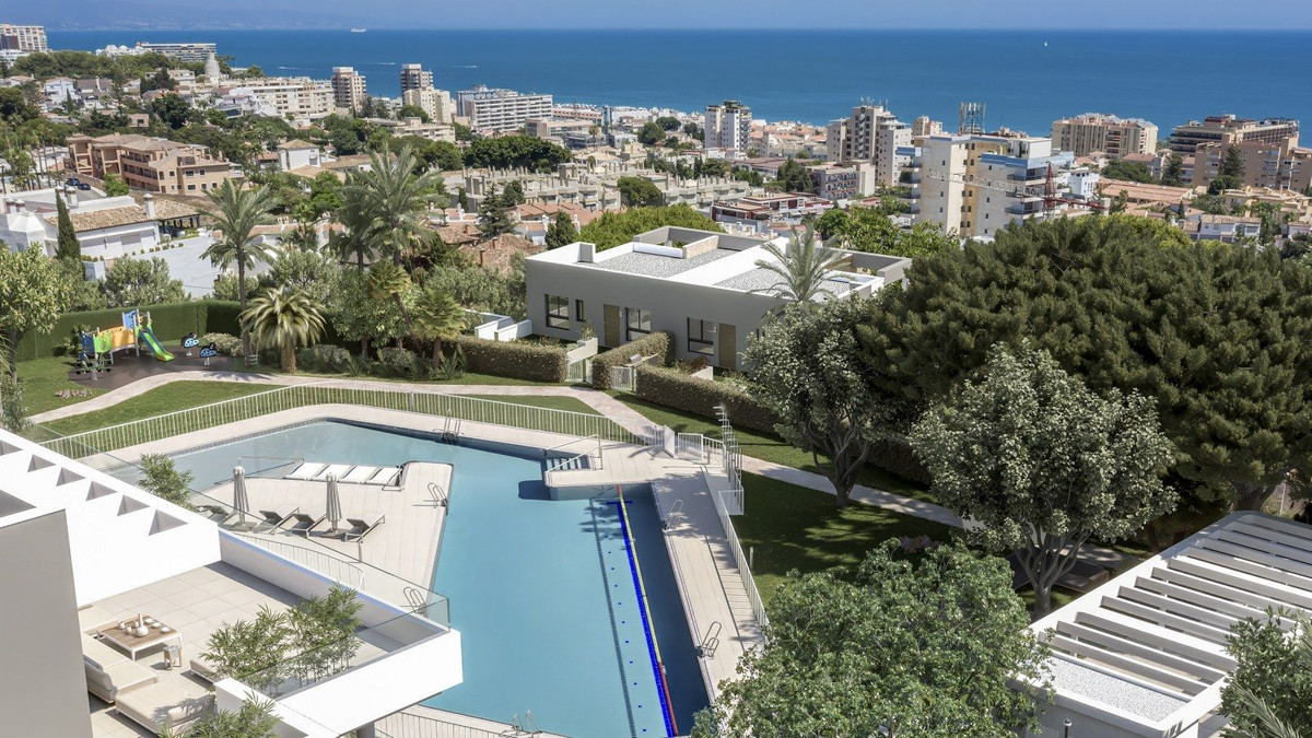 2 Bed, 2 Bath, ApartmentFor Sale, Montemar, Malaga